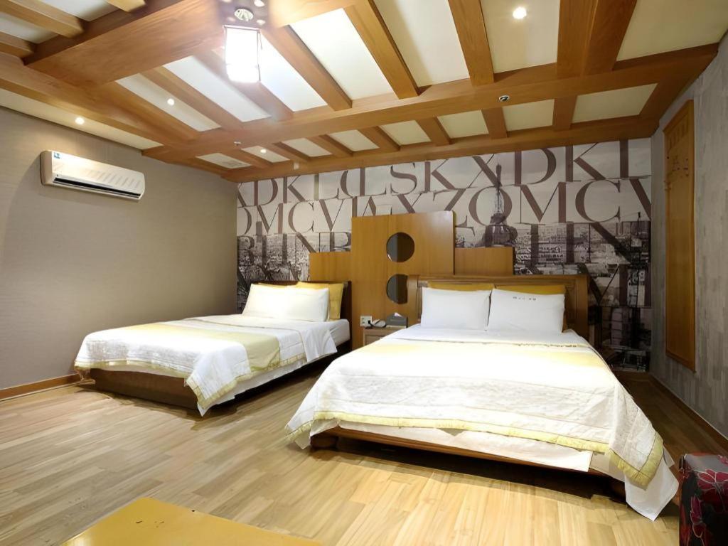 Hotel Head-One Uijeongbu Esterno foto