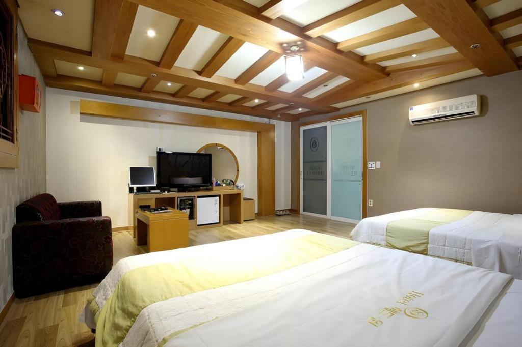 Hotel Head-One Uijeongbu Esterno foto