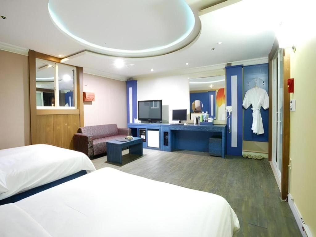 Hotel Head-One Uijeongbu Esterno foto