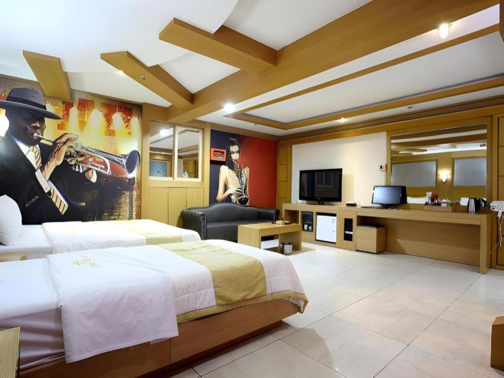 Hotel Head-One Uijeongbu Esterno foto