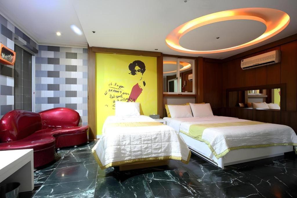Hotel Head-One Uijeongbu Esterno foto